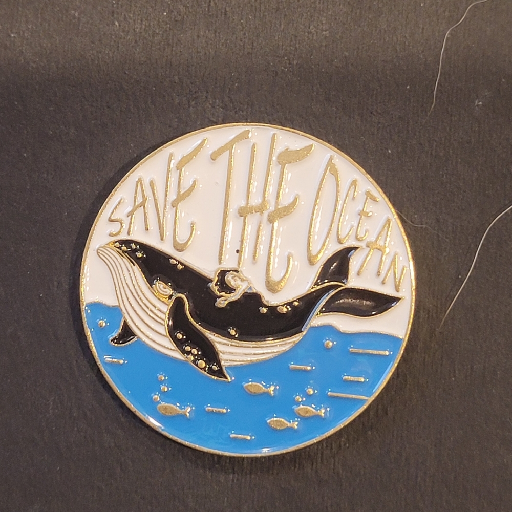 🆕️5/$28 Save the Ocean Whale Pin